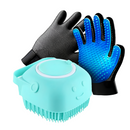 Kit de Higiene para Gatos – Luva Tira Pelos + Escova Massageadora com Dispenser